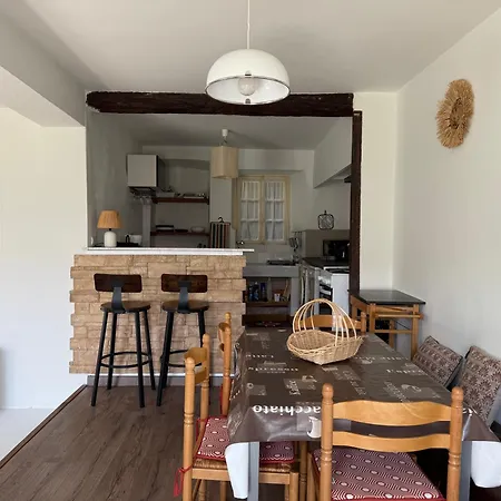 La Roseraie - Avec Piscine En Cevennes * Roquedur