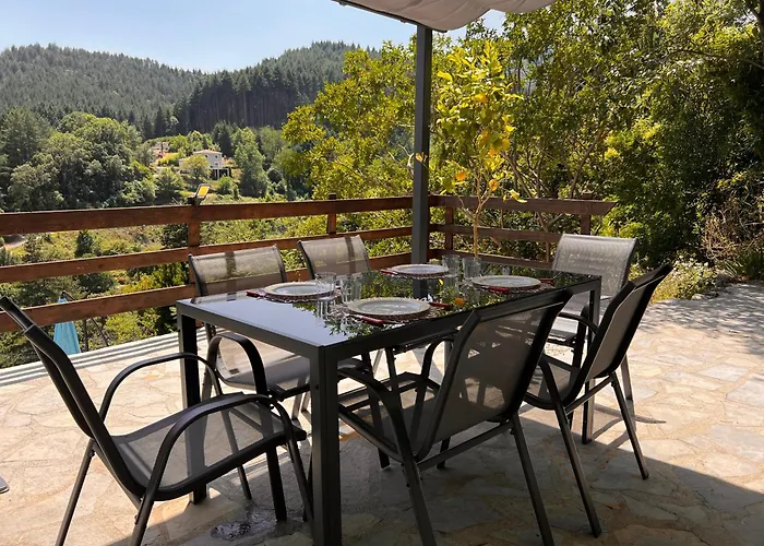 Nyaraló La Roseraie - Avec Piscine En Cevennes Roquedur