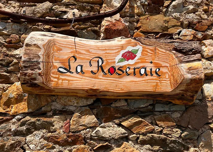 La Roseraie - Avec Piscine En Cevennes *